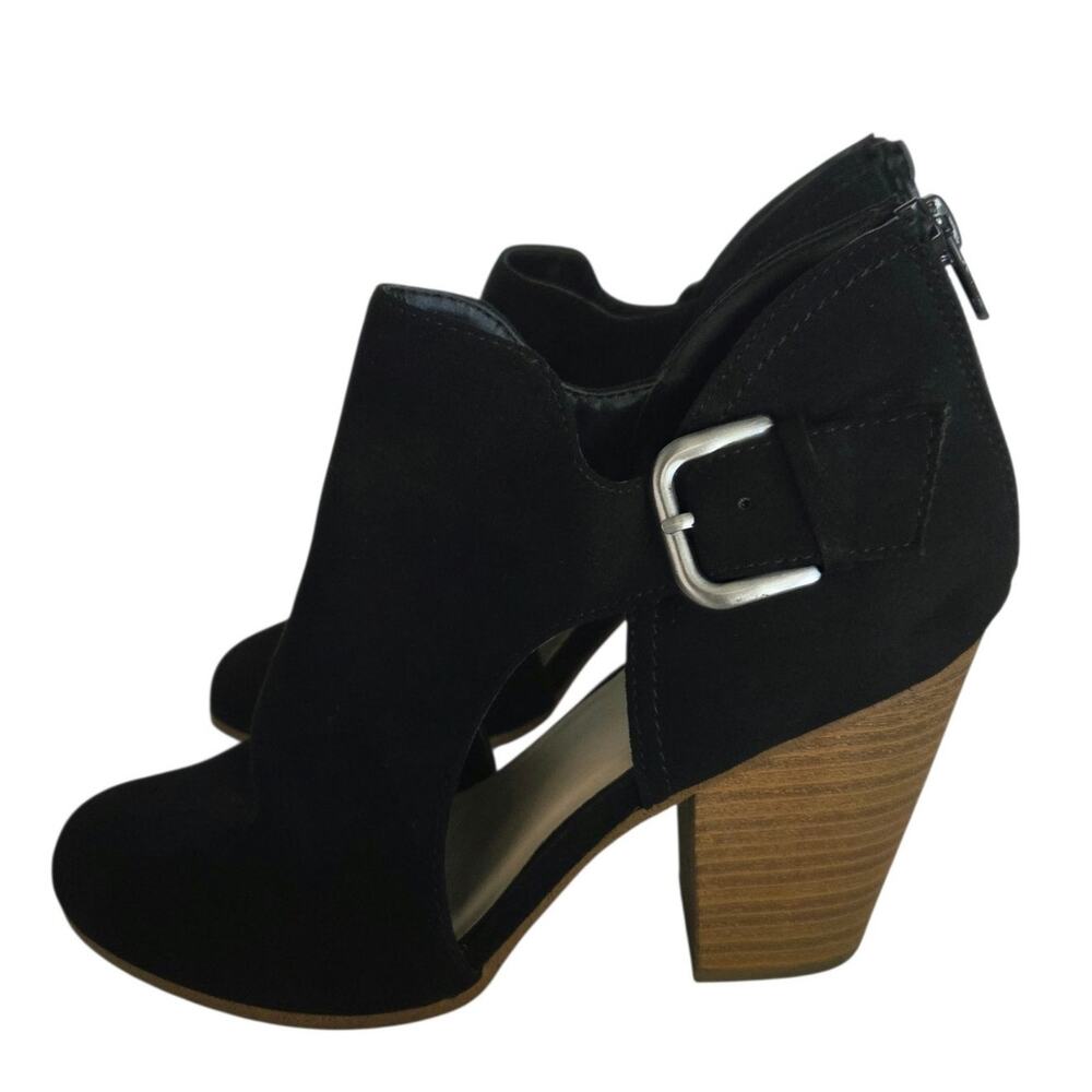 Fergalicious Palmer Black Vegan Suede Buckle Zip Cutout Heeled Booties Sz 8